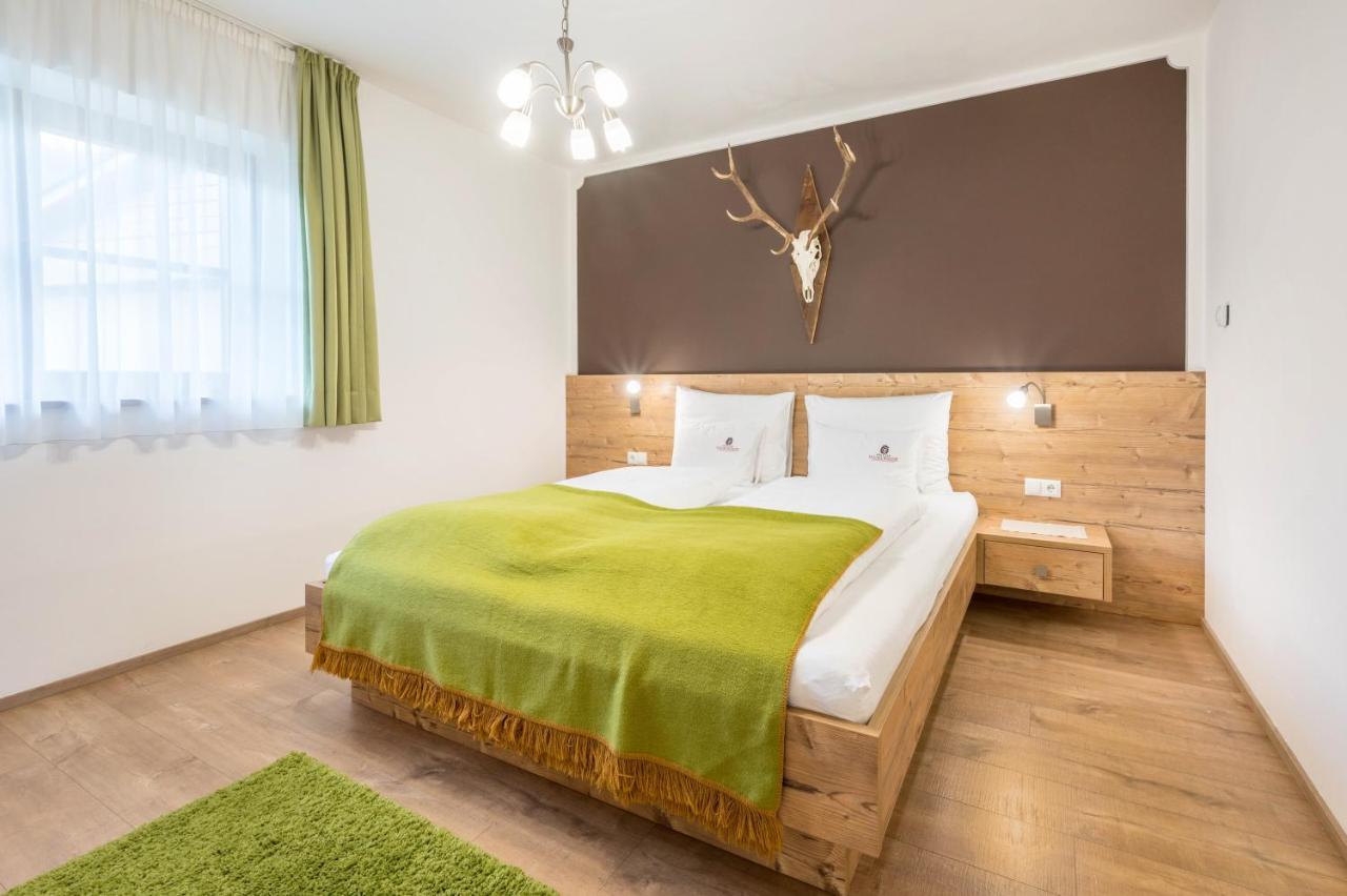 Haus Zur Vogelweide App 1 Apartment Dobbiaco Ngoại thất bức ảnh
