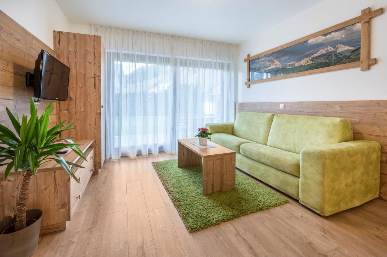 Haus Zur Vogelweide App 1 Apartment Dobbiaco Ngoại thất bức ảnh
