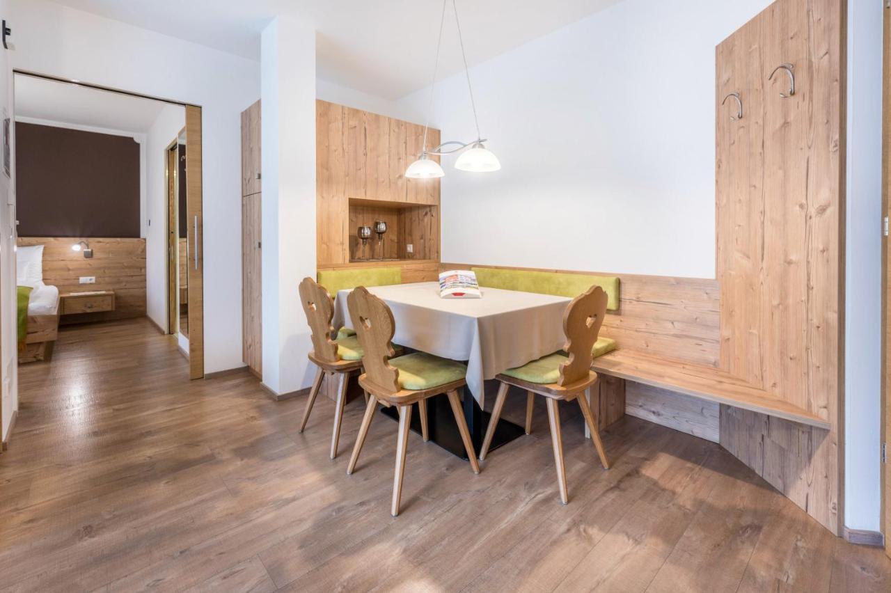 Haus Zur Vogelweide App 1 Apartment Dobbiaco Ngoại thất bức ảnh